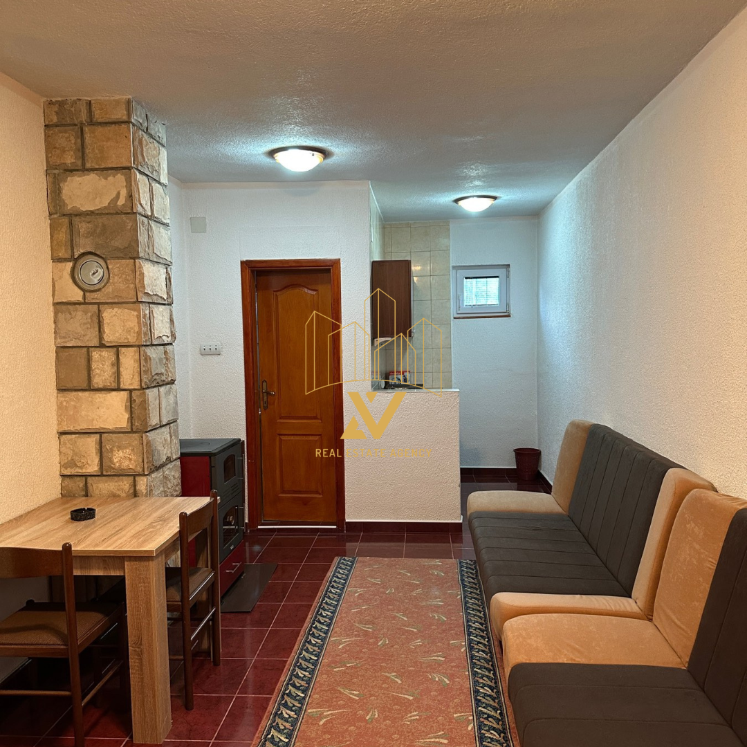 For Sale: House with 5 Apartments