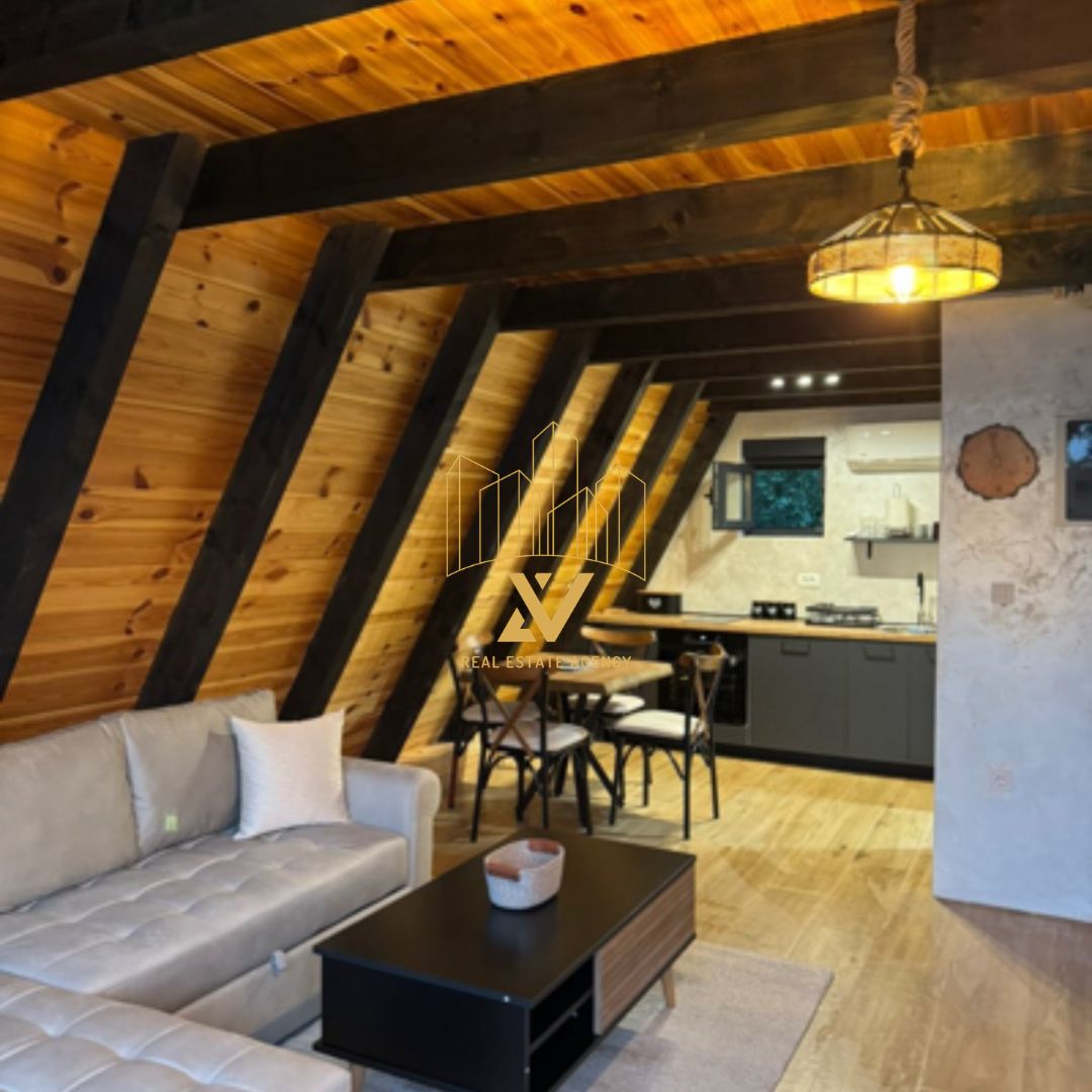 Dvije A-frame vikendice na prodaju
