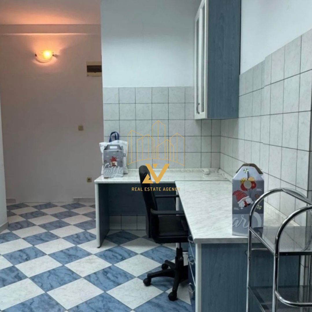 Poslovni prostor na prodaju – Centar, Nikšić (40 m²)
